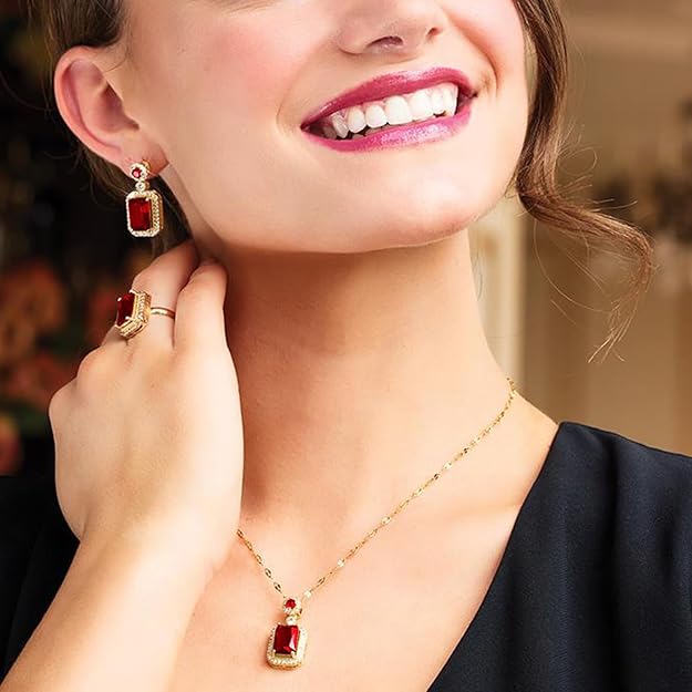 Studded Pendant Chain 3